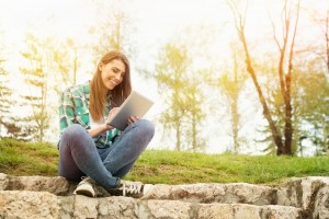 How to Attract Millennials and New College Students Into Your Leads Pipeline